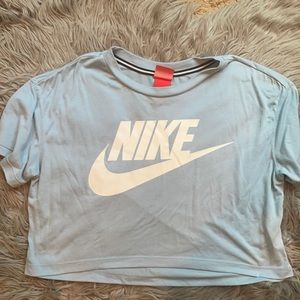 nike baby blue crop top